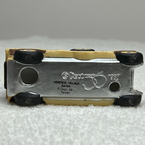 Dept 56 Transport - Dairy Truck, Christmas in the City Loose Figurine from 1988 - Picture 7 of 7